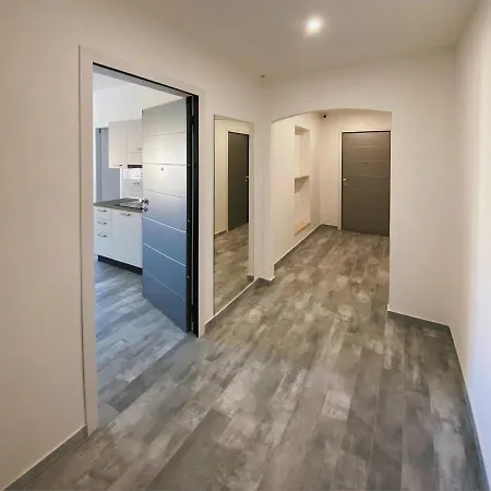 Pm 29 Apartment *